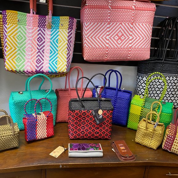 Hand Woven Plastic Chord Bags Totes Purses - Picture 7 of 8